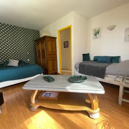 Maison d'hôtes La Demoiselle Des Roches 3*