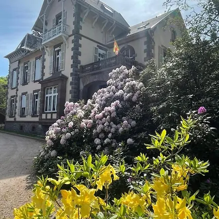 La Demoiselle Des Roches 3*