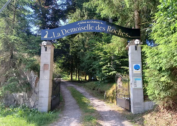 La Demoiselle Des Roches 3*